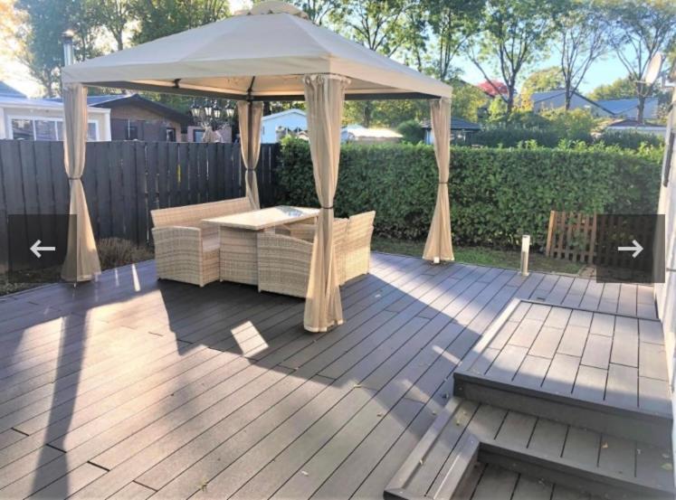 Vakantiehuis Recreatiepark Rhederlaagse Meren Lathum酒店 外观 照片
