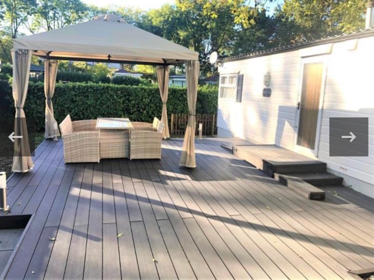 Vakantiehuis Recreatiepark Rhederlaagse Meren Lathum酒店 外观 照片